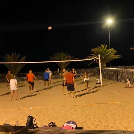 公寓 Apartamento Bajo De 2 Habitaciones Frente A La Playa De Alcala, Tenerife! Alcalá la Real