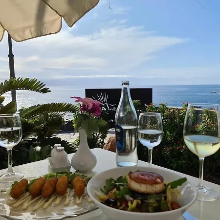 公寓 Apartamento Bajo De 2 Habitaciones Frente A La Playa De Alcala, Tenerife!