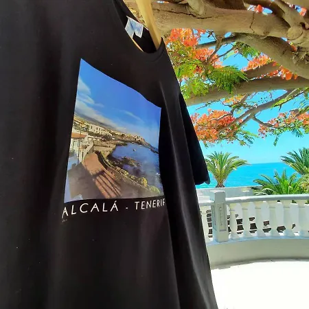 公寓 Apartamento Bajo De 2 Habitaciones Frente A La Playa De Alcala, Tenerife!