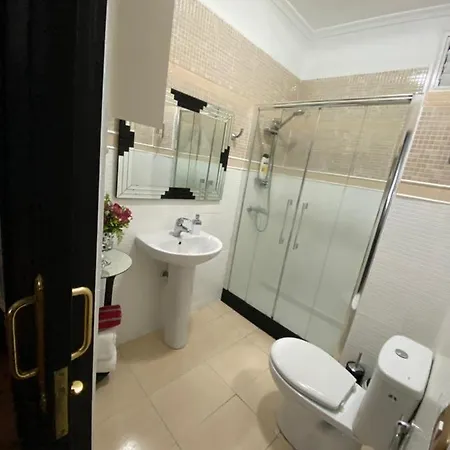 Apartamento Bajo De 2 Habitaciones Frente A La Playa De Alcala, Tenerife! * Alcalá la Real