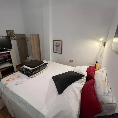 公寓 Apartamento Bajo De 2 Habitaciones Frente A La Playa De Alcala, Tenerife! Alcalá la Real