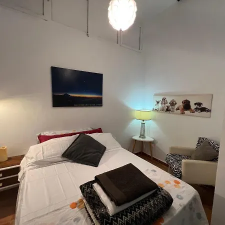 Apartamento Bajo De 2 Habitaciones Frente A La Playa De Alcala, Tenerife! Alcalá la Real