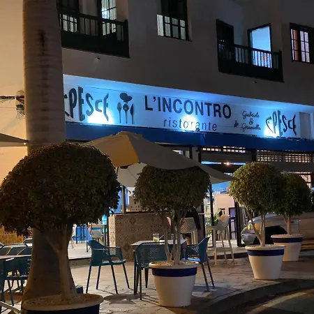 Apartamento Bajo De 2 Habitaciones Frente A La Playa De Alcala, Tenerife! * Alcalá la Real