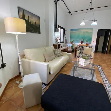 شقة Apartamento Bajo De 2 Habitaciones Frente A La Playa De Alcala, Tenerife! *